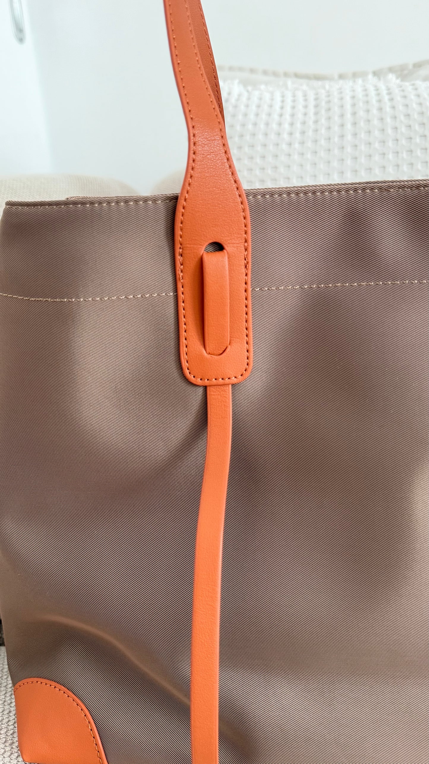 DAILY - Taupe Camel